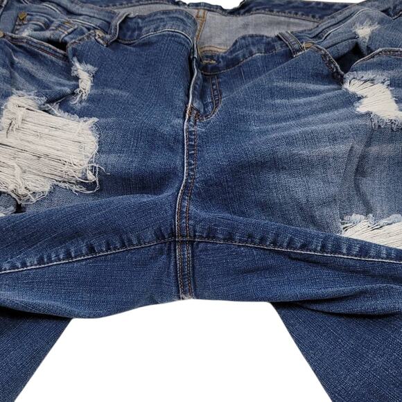 Torrid Bermuda Length Distressed Whiskering Women's Denim Shorts 18 - Picture 3 of 5